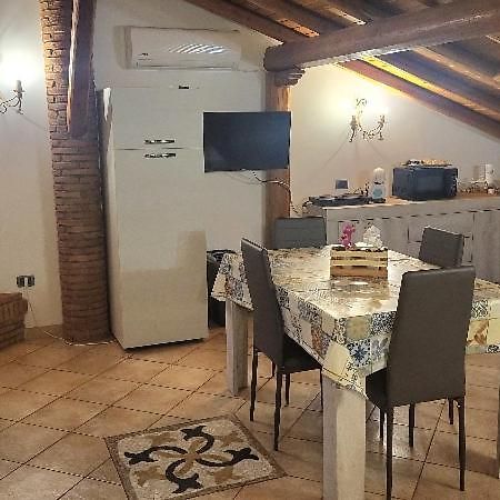 Casa Vacanza Lmt Aci Catena Экстерьер фото